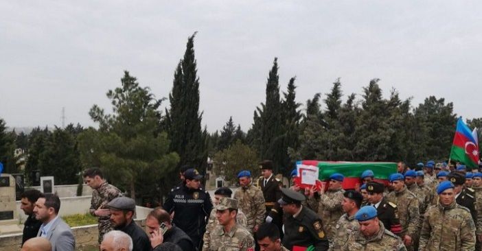 Ötən gün erməni təxribatı nəticəsində şəhid olan Vidadi Zalov dəfn olunub<font color=red> - FOTOLAR</font>