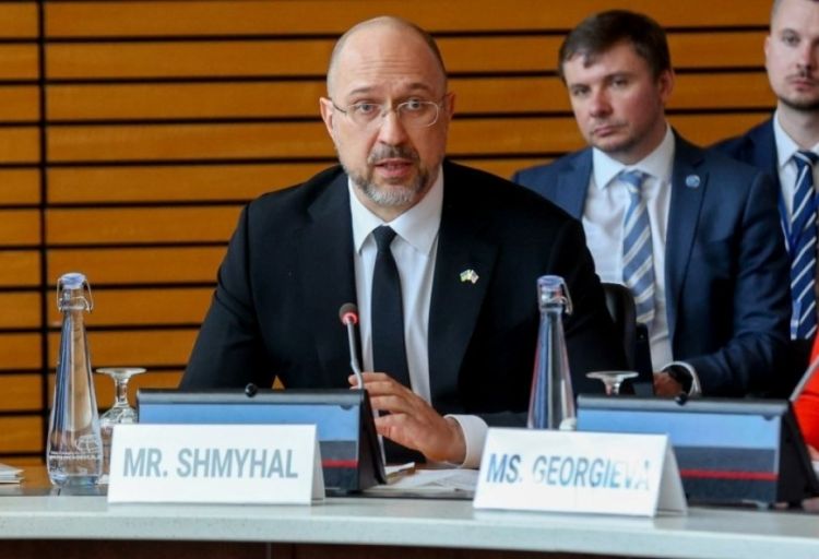 Şmıqal: Beynəlxalq tərəfdaşlar Ukraynaya 115 milyard dollar verəcək