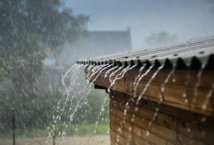 Naxçıvana leysan yağıb<font color='red'> - FAKTİKİ HAVA</font>