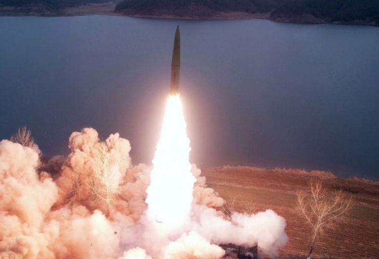 Yaponiya hökuməti Şimali Koreyanın raket buraxılışı ilə əlaqədar təyyarələri xəbərdar edir