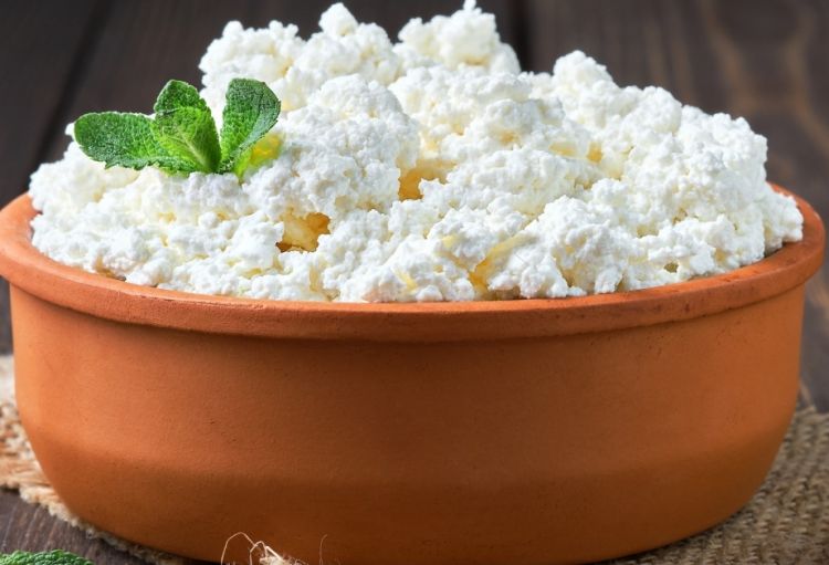 Yumurta, qoz-fındıq və kəsmik yaşlanmanı yavaşlatmağa kömək edir