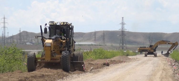 Kəngərli rayonunun 3 kəndinə gedən yolda yenidənqurma işlərinə başlanılıb<font color=red> - VİDEO</font>