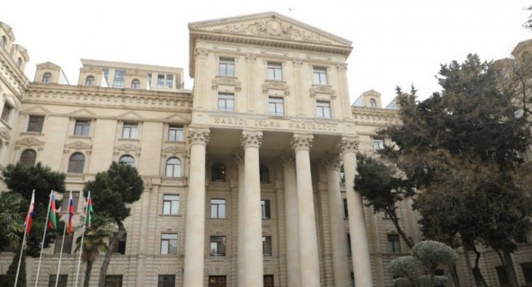 Azərbaycan XİN Kanada XİN başçısına cavab verib