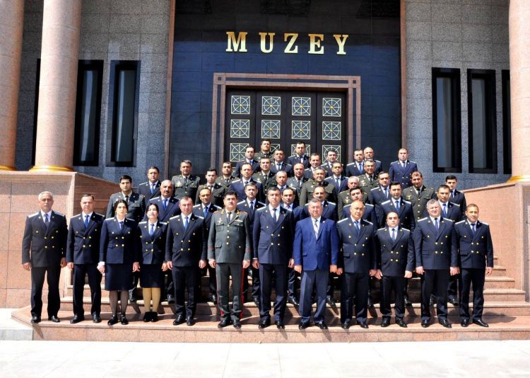 Naxçıvanda prokurorluq əməkdaşları Heydər Əliyev Muzeyini ziyarət ediblər<font color=red> - FOTOLAR</font>