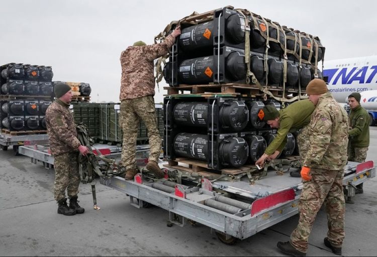 NATO vəd olunan hərbi yardımın 98 faizini Kiyevə çatdırıb