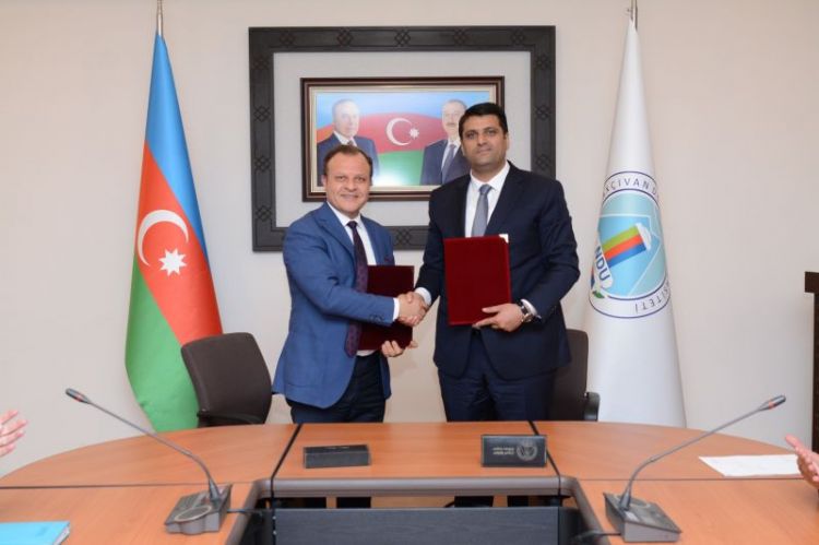 NDU ilə ABİS Texnologiya şirkəti arasında beynəlxalq əməkdaşlıq müqaviləsi imzalanıb<font color=red> - FOTOLAR</font>