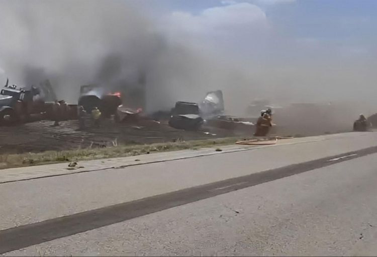 ABŞ-də qum fırtınası nəticəsində 6 nəfər ölüb