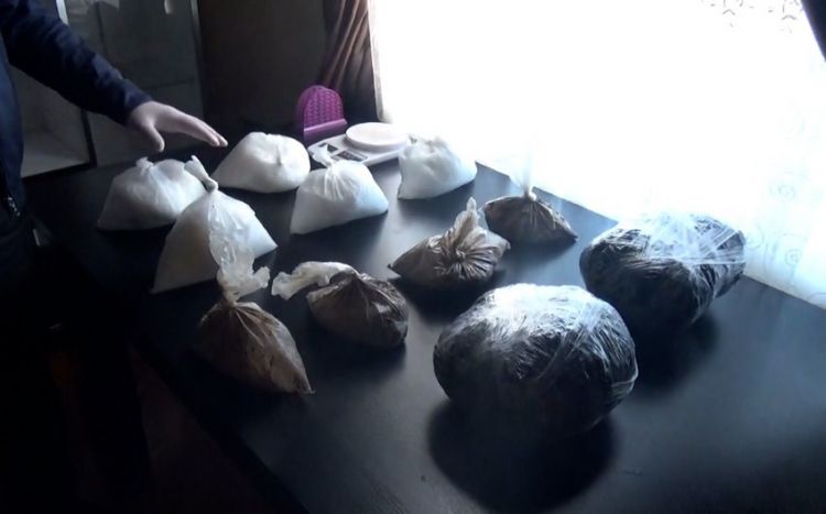 İrandan Azərbaycana 112 kq narkotik gətirən şəxslər saxlanılıb<font color=red> - VİDEO</font>