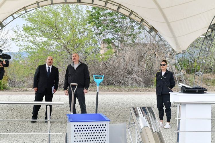 Ağdam şəhərində salınacaq 2-ci yaşayış məhəlləsinin təməli qoyulub<font color='red'> - YENİLƏNİB</font><font color=red> - FOTOLAR</font>