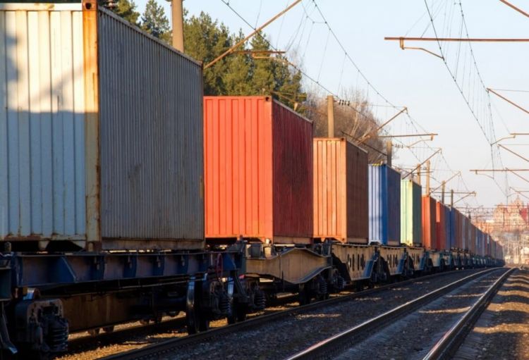 Aİ Rusiya üzərindən tranzitin məhdudlaşdırılması imkanlarını araşdırır