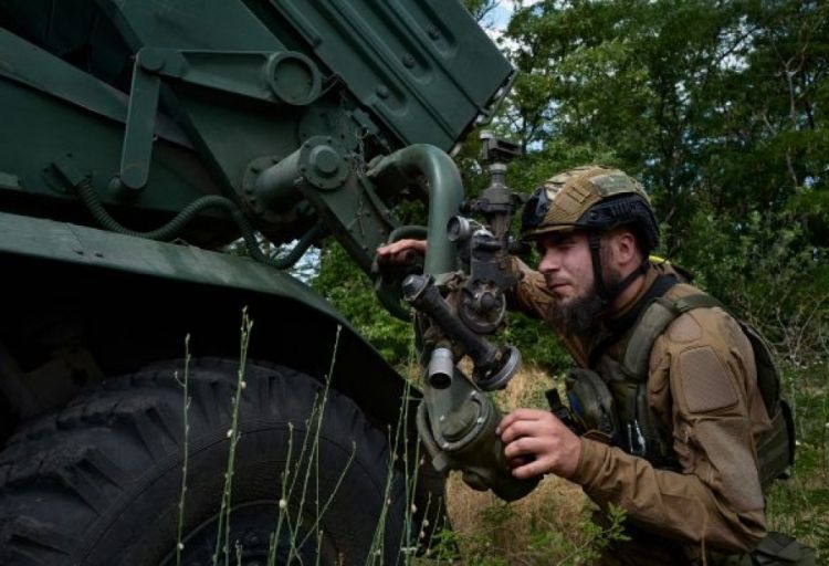 Kiyev növbəti dəfə kamikadze dronları və raketlərin hücumuna məruz qalıb