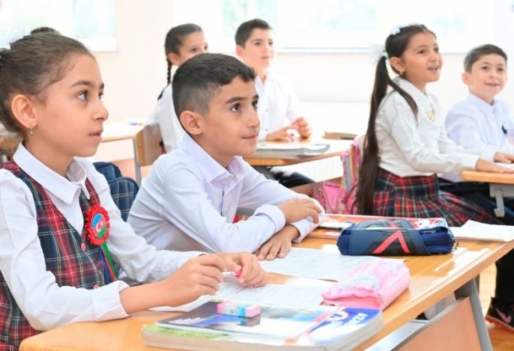 Bu gün dördüncü sinif şagirdlərinin yerdəyişməsi dayandırılacaq