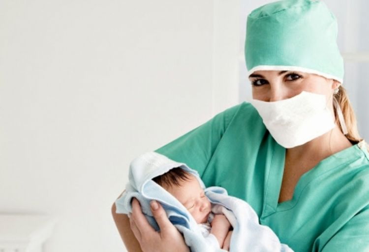 Mayın 5-i Beynəlxalq Həkim-Mama Günüdür