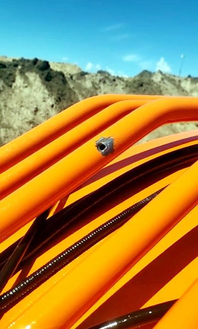 MN: Ermənistan silahlı qüvvələri Laçında mühəndis işləri görən traktoru atəşə tutub