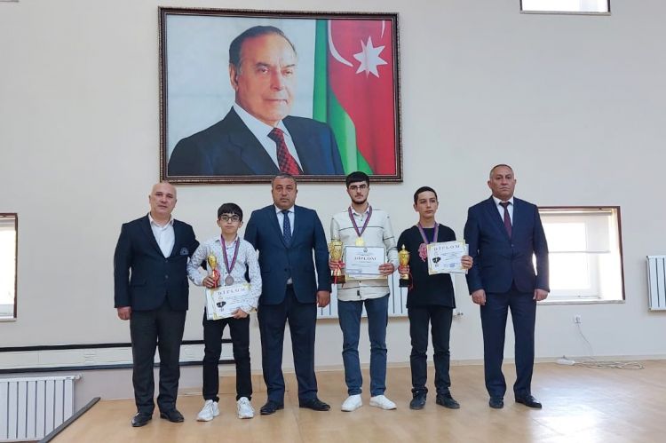 Şahmat üzrə muxtar respublika birinciliyi sona çatıb<font color=red> - FOTOLAR</font>