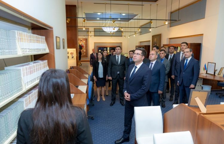 Azərbaycan Respublikası Xarici İşlər Nazirliyinin Naxçıvan Muxtar Respublikasındakı İdarəsinin kollektivi Heydər Əliyev Muzeyini ziyarət ediblər<font color=red> - FOTOLAR</font>