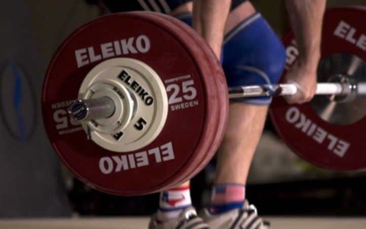 Ağırlıqqaldıranların mükafatlandırma mərasiminə bayraqla çıxmasına icazə verilməyəcək