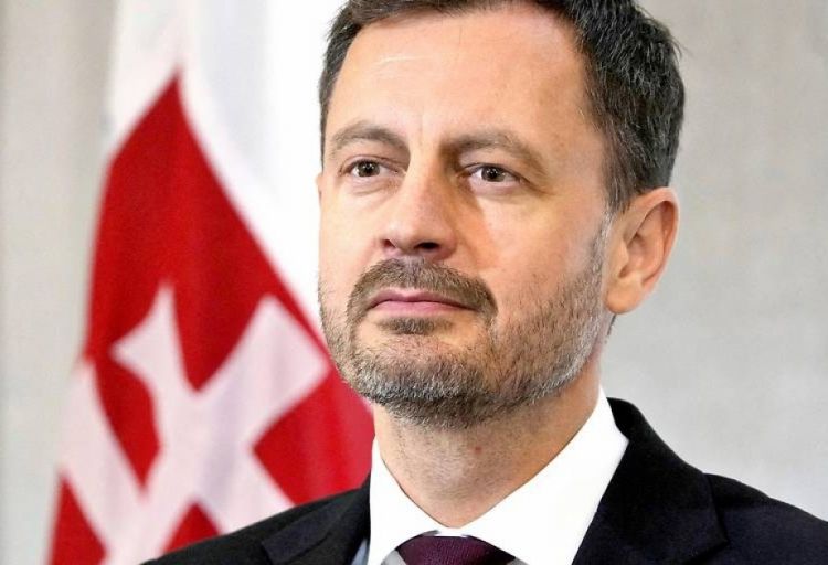 Slovakiya parlamenti hökuməti istefaya göndərib