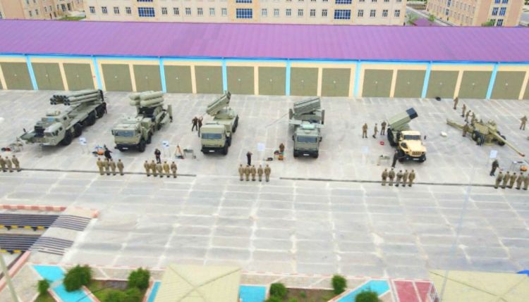 Əlahiddə Ümumqoşun Ordunun birləşmə, hissə və bölmələrində məşğələ keçirilib<font color=red> - VİDEO</font>