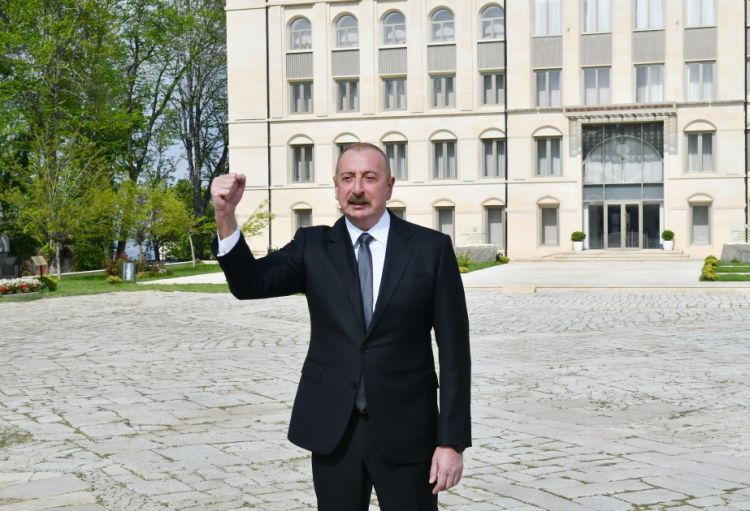 Azərbaycanda bütün xalqların nümayəndələri bir ailə kimi yaşayırlar<font color='red'> - Prezident</font>