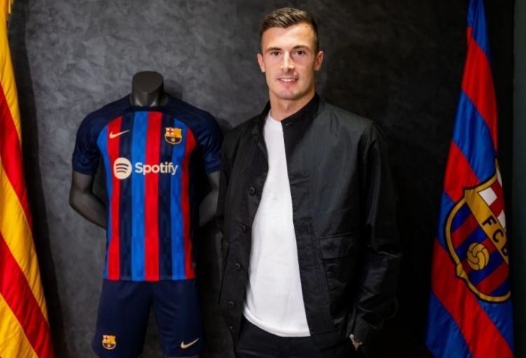 “Barselona” qapıçısı İnyaki Penya ilə müqaviləni yeniləyib