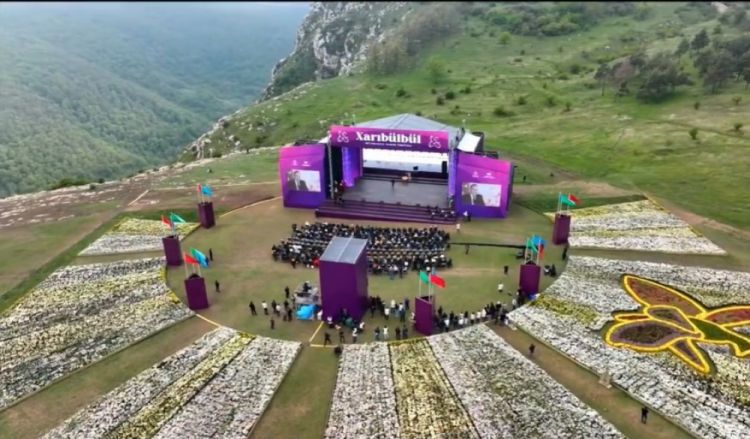 Birinci vitse-prezident Mehriban Əliyeva “Xarıbülbül” Beynəlxalq Musiqi Festivalından görüntülər paylaşıb<font color=red> - FOTOLAR</font>
