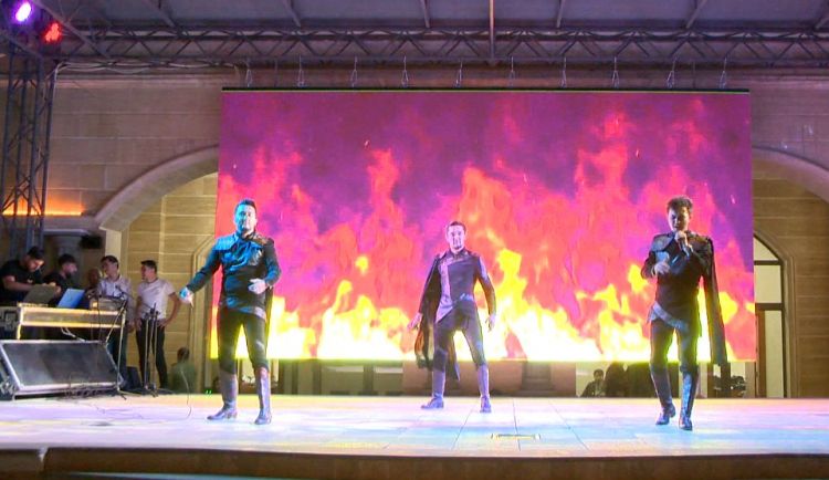 Qazaxıstanın “Alashuly” musiqi qrupu Naxçıvanda konsert verib<font color=red> - VİDEO</font>