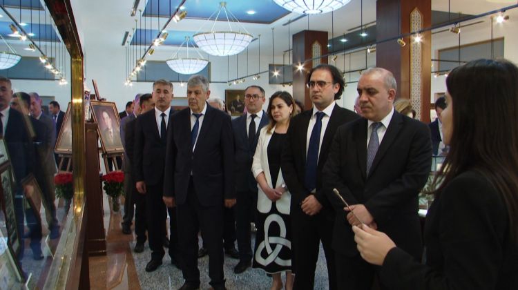 “Ulu öndərin şəhərsalma və memarlıq irsi" sərgi-müsabiqənin qalibləri mükafatlandırılıb<font color=red> - VİDEO</font>