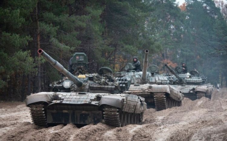 Rusiya ordusu Xersonu atəşə tutub, 6 dinc sakin ölüb, 3 nəfər yaralanıb