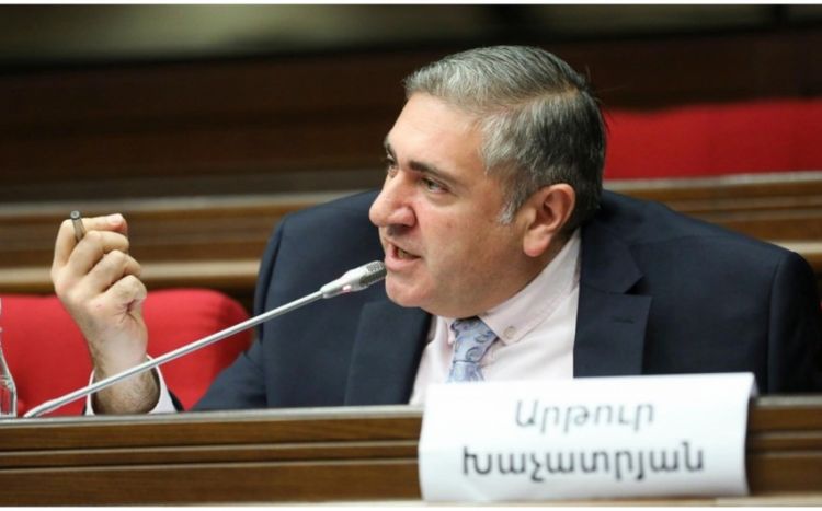Erməni deputat: "Rusiyadan lazımi silahları almamaq hakimiyyətin zəifliyinin göstəricisidir"