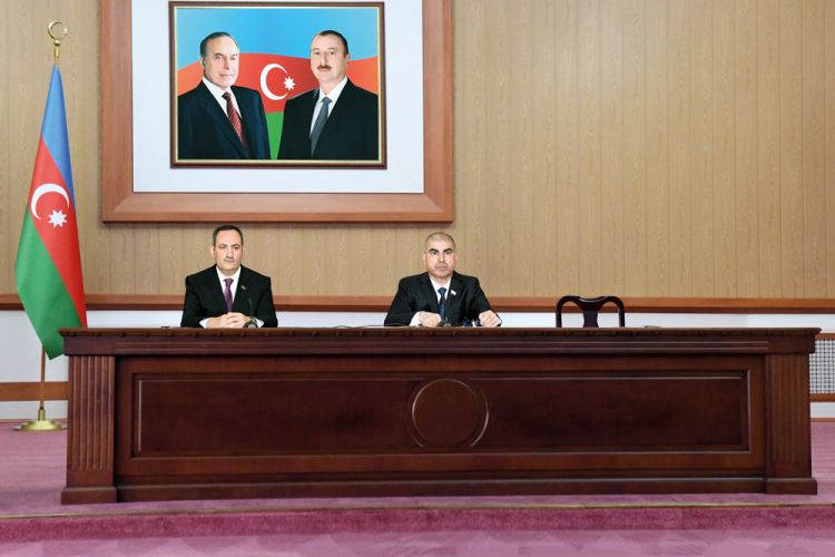 <strong>Altıncı çağırış Naxçıvan Muxtar Respublikası Ali Məclisinin onuncu sessiyası keçirilib<font color='red'> - YENİLƏNİB</font><font color=red> - FOTOLAR</font></strong>