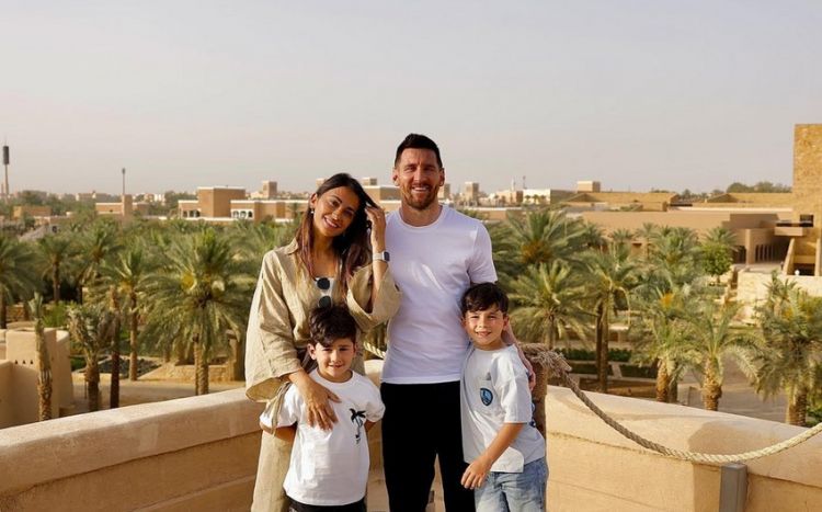 Messi yenidən Səudiyyə Ərəbistanına yollanıb<font color=red> - FOTOLAR</font>