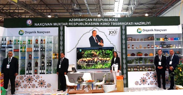 <strong>“Orqanik Naxçıvan" məhsulları beynəlxalq sərgidə<font color=red> - VİDEO</font></strong>