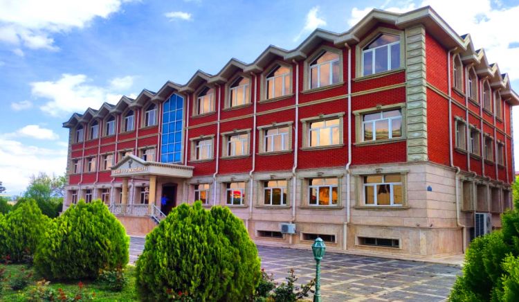 <strong>Naxçıvan Səhiyyə Nazirliyində daha bir vəzifəli şəxs vəzifədən azad olundu</strong>