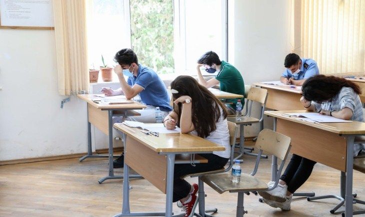 Buraxılış imtahanlarında 9 nəfərin nəticəsi ləğv olunub, bir nəfər 300 bal toplayıb