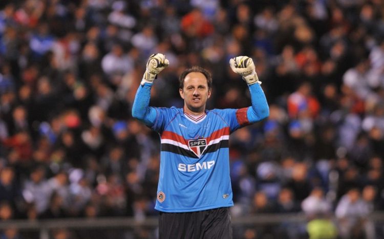 XXI əsrin ilk 10 illiyində ən çox qol vuran qapıçılar: Siyahıda azərbaycanlı futbolçu da var