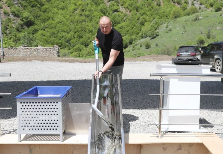 Kəlbəcər rayonunun Zallar kəndinin təməli qoyulub<font color=red> - FOTOLAR</font>