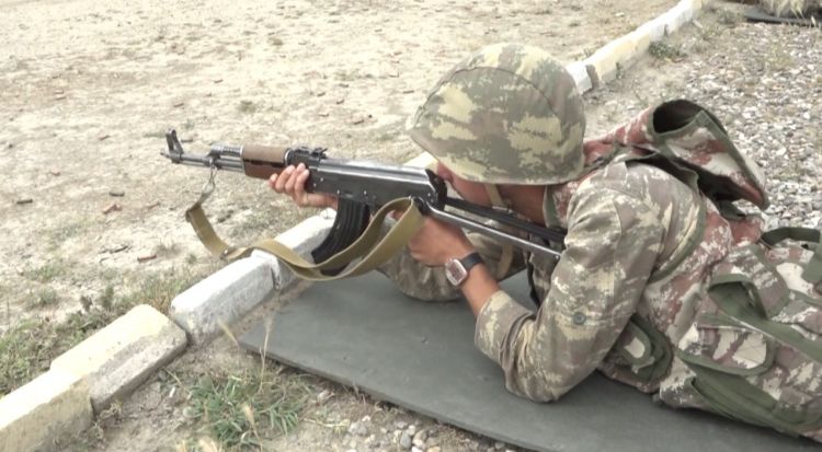 Əlahiddə Ümumqoşun Ordunun hərbi qulluqçuları hərbi beşnövçülük birinciliyində güclərini sınayıblar<font color=red> - VİDEO</font>