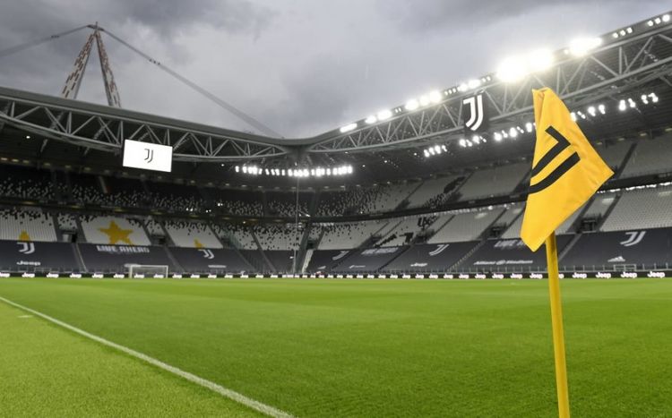 "Yuventus"un bir daha xalı silinməyəcək, klub cərimələnib