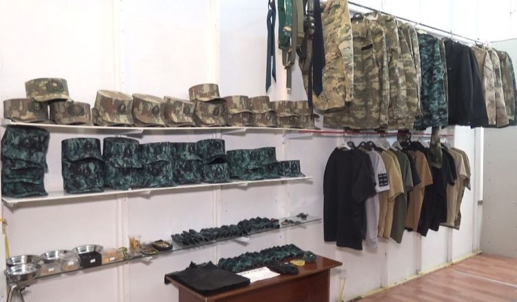 Hərbi formadan hər kəs istifadə edə bilərmi?!<font color=red> - VİDEO</font>