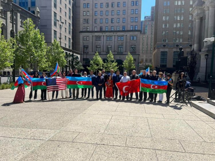 ABŞ-ın Filadelfiya şəhərində Azərbaycan Bayrağı ucaldılıb<font color=red> - FOTOLAR</font>