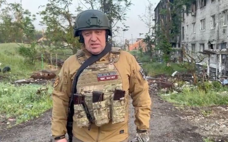 Priqojin rus generallarla bağlı araşdırma tələb edir