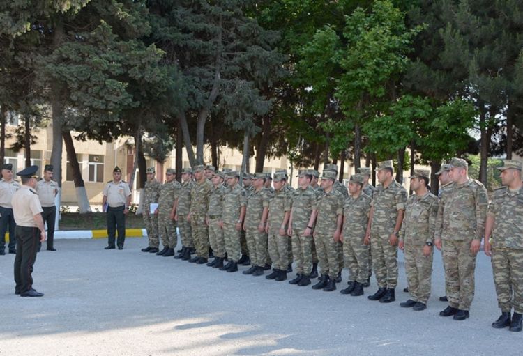 Zabit heyətinin təkmilləşdirmə kursunun növbəti buraxılışı olub