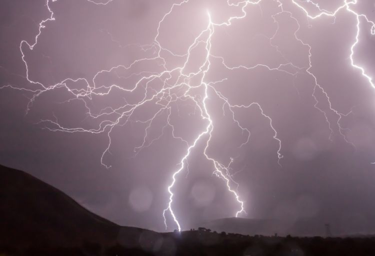 Cənubi Avstraliyada 24 saatda 65 min şimşək çaxıb