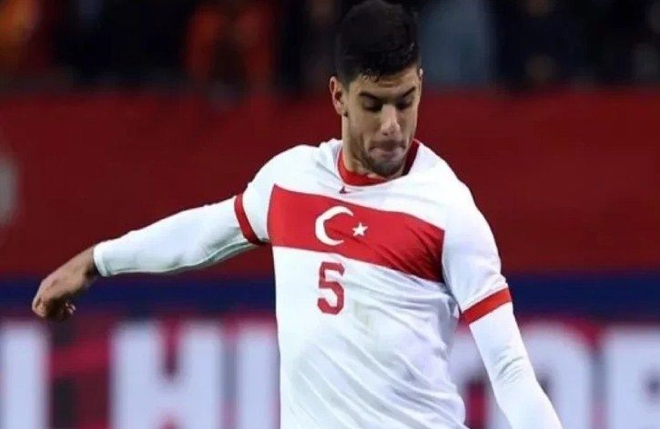 “Valensiya” Türkiyə yığmasının futbolçusunu transfer edib