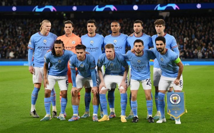 "Mançester Siti" İngiltərə futbolunun tarixinə düşə bilər