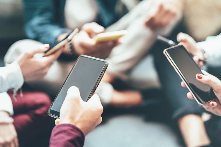 Mobil cihazların qeydiyyatı qaydası dəyişib