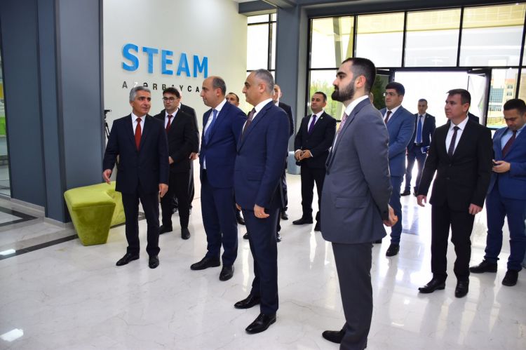 Naxçıvanda "STEAM Təlim-Tədris Mərkəzi"nin açılışı olub<font color='red'> - YENİLƏNİB</font><font color=red> - FOTOLAR</font>