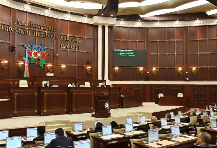 “İşsizlikdən sığorta fondunun 2023-cü il büdcəsi haqqında” Qanuna dəyişiklik təsdiq olunub