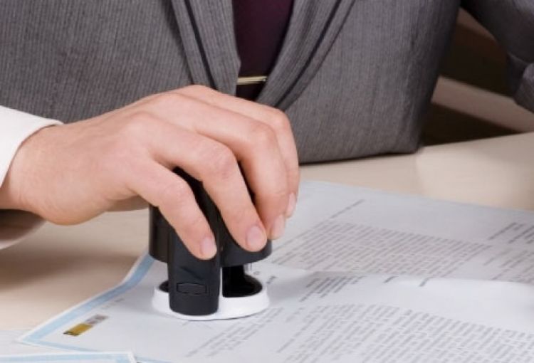 “Lisenziyalar və icazələr haqqında” Qanuna dəyişikliklər birinci oxunuşda təsdiqlənib